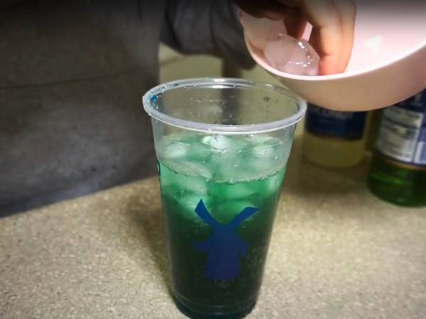 1 cup ice cubes photo