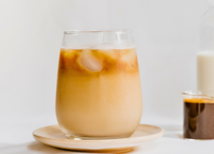 How to Make a Blonde Vanilla Latte Just Like Starbucks photo