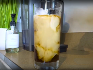 How to Make a Blonde Vanilla Latte - Step 1 Add Milk