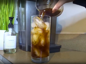 How to Make a Blonde Vanilla Latte - Step 1 Pour Espresso